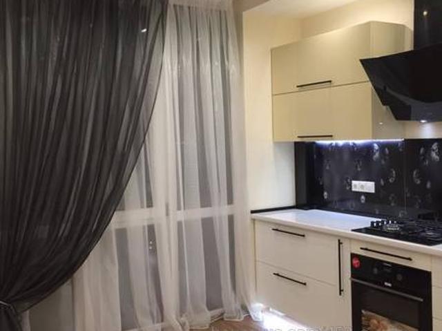 Квартира продажа в Великодолинском, Днепропетровской области