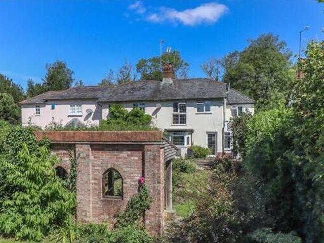 House for sale in Barton Stacey, Hampshire