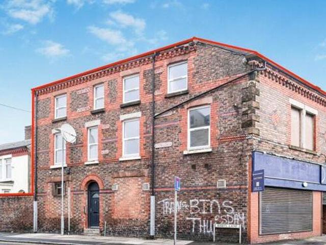 House for sale in Calderstones