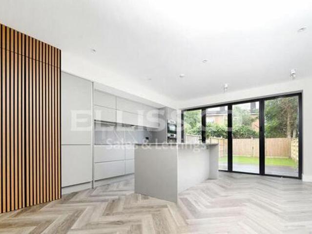 House for sale in Hertfordshire
