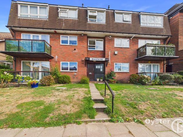Apartment for rent in London Borough of Harrow, Greater London