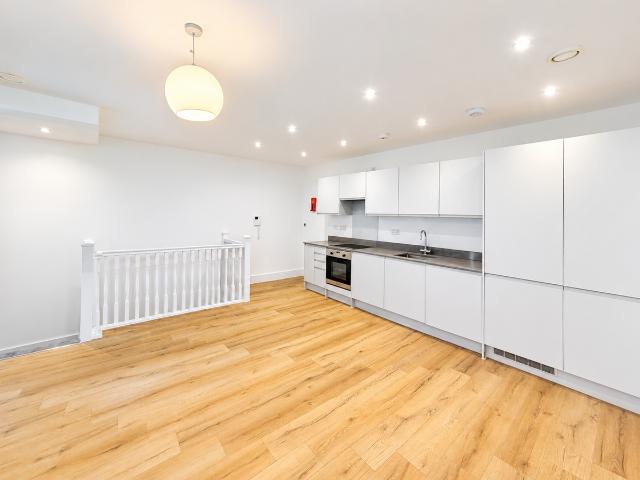 Apartment for rent in Pinner, Greater London