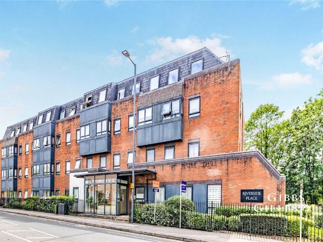 Apartment for rent in London Borough of Harrow, Greater London
