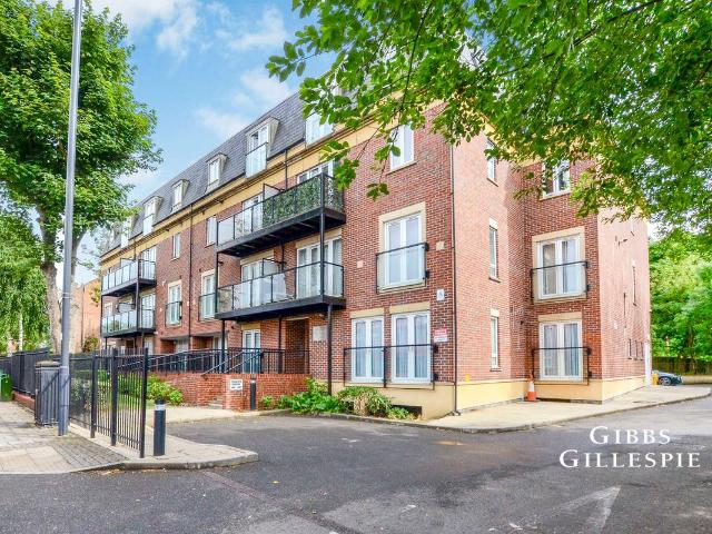 Apartment for rent in Pinner, Isle Of Man
