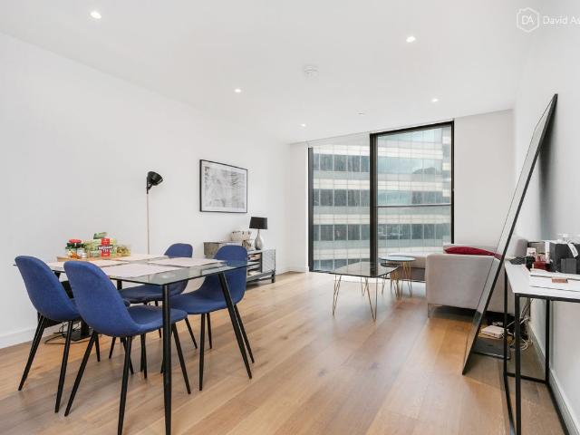 Apartment for rent in Canary Wharf, Greater London