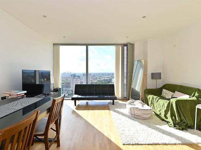 Apartment for rent in London Borough of Tower Hamlets, Greater London