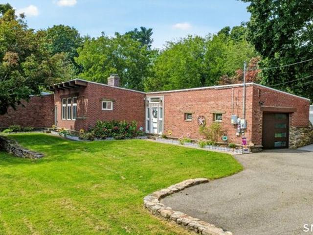 House for sale in Ansonia, Connecticut