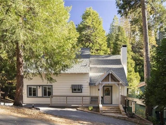 House for sale in Cedar Glen, California