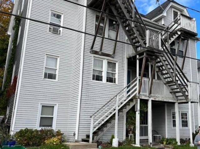 House for sale in Putnam, Northeastern Connecticut Planning Region