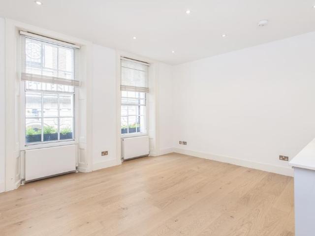 Apartment for rent in Soho, Greater London