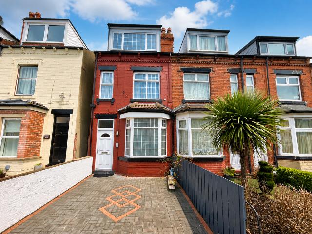 Apartment for rent in Whitkirk, Austhorpe