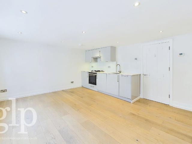 Studio for rent in Soho, Greater London