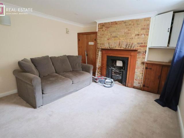 Studio for rent in Maidstone, Kent