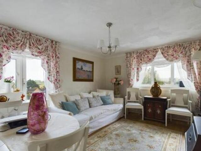 House for sale in Oakmere, Potters Bar