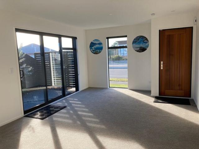 House for rent in Chaslands, Canterbury