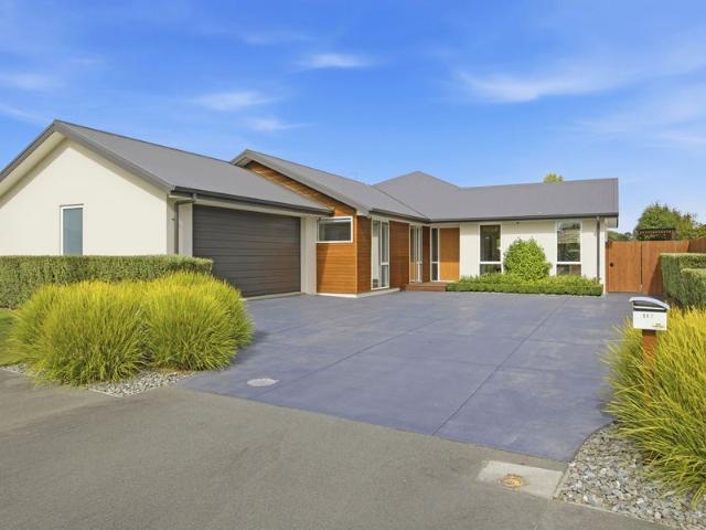 House for rent in Chaslands, Canterbury
