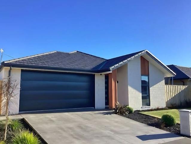 House for rent in Chaslands, Canterbury