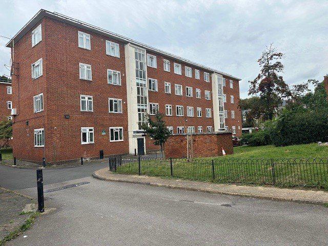 House for rent in Kilburn, Greater London