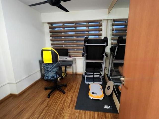 Detached House for sale in 23 North West