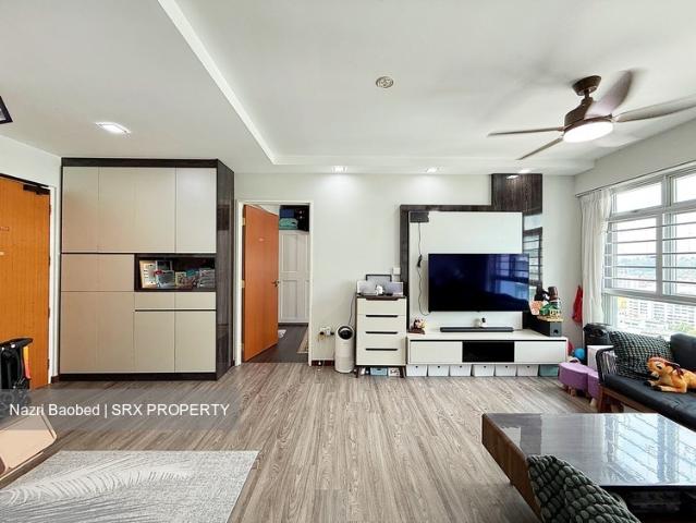 Detached House for sale in 23 North West