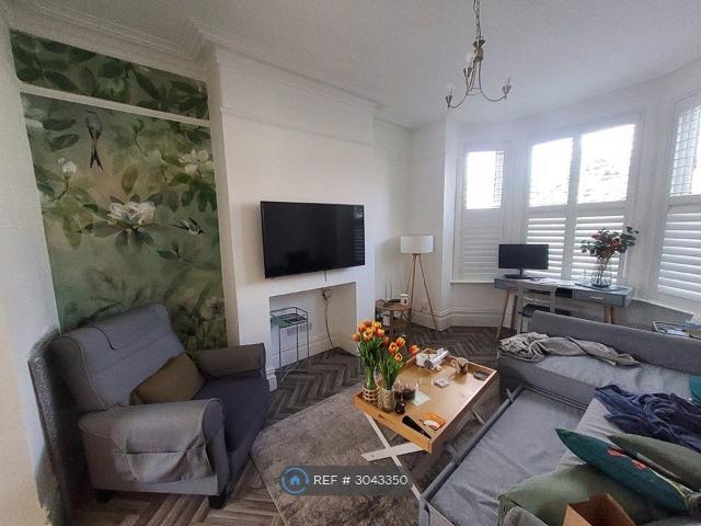 House for rent in Sale Moor, Trafford Park