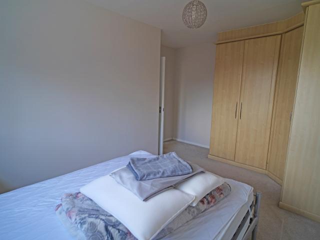 House for rent in Green Close, Warwickshire