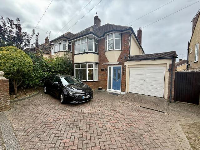 House for rent in Spring Park, Luton