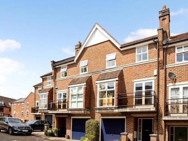 House for sale in Hampshire