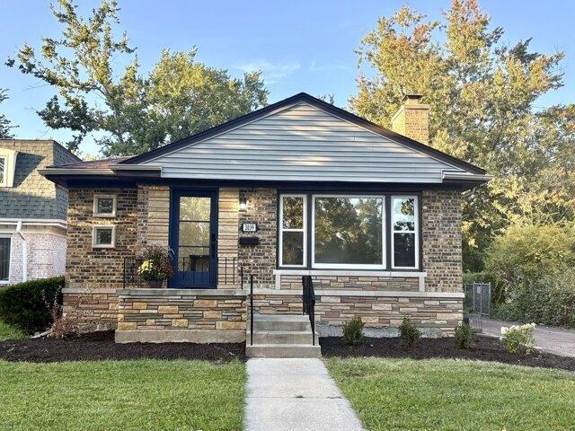 House for sale in Flossmoor, Illinois