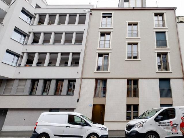 Studio mieten in Einigen, Zürich