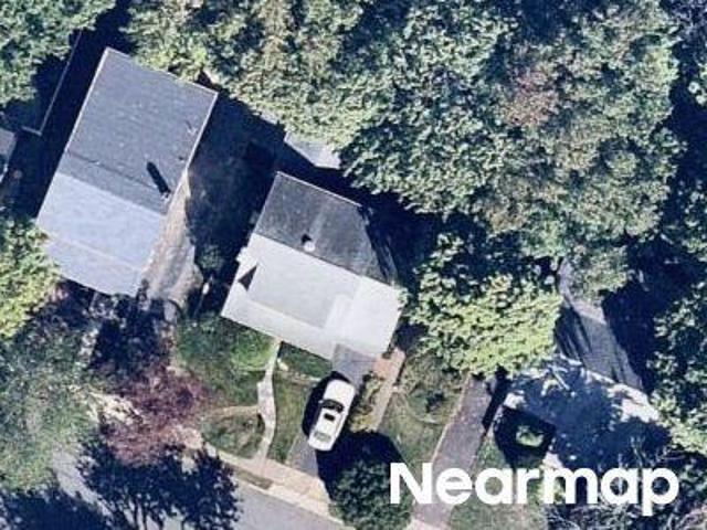 House for sale in Teaneck, New Jersey