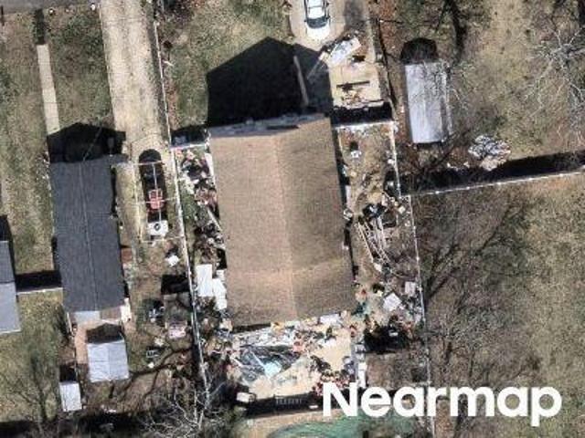 House for sale in Farmingville