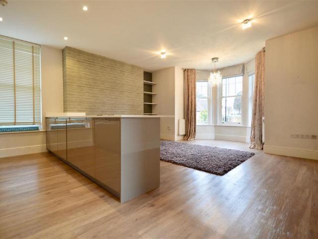 Apartment for rent in Stone, Dartford