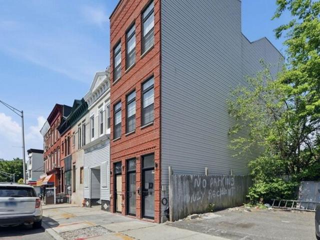 House for sale in Hudson, New Jersey