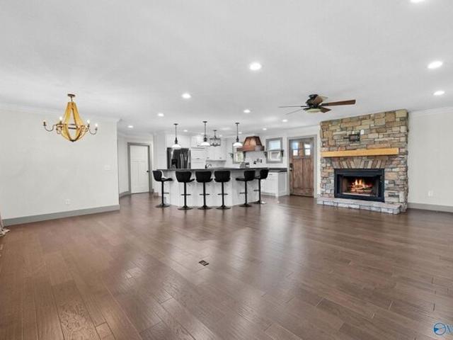 House for sale in Boaz, Alabama