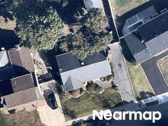 House for sale in Bethpage, New York