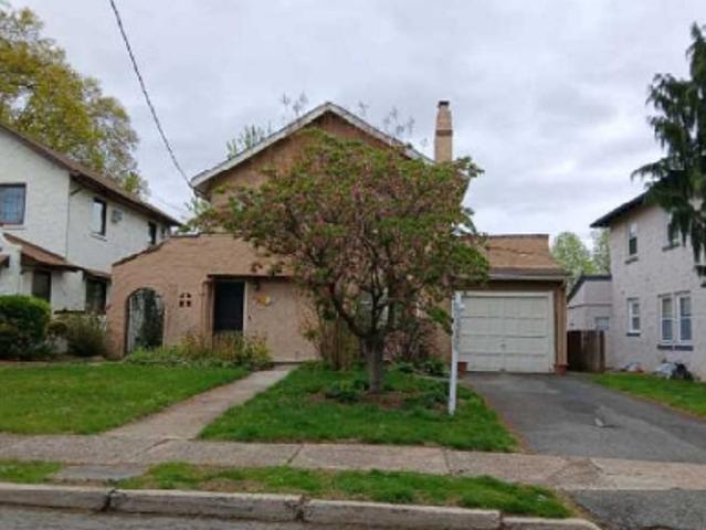 House for sale in Hackensack, New Jersey
