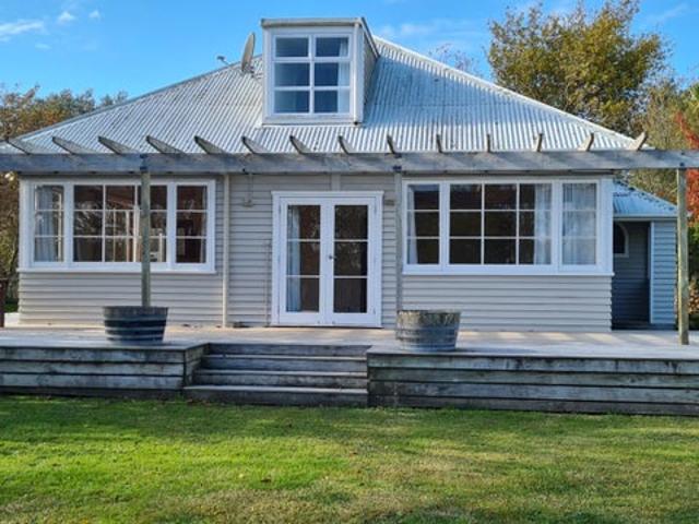 House for rent in Cape Palliser, Wellington