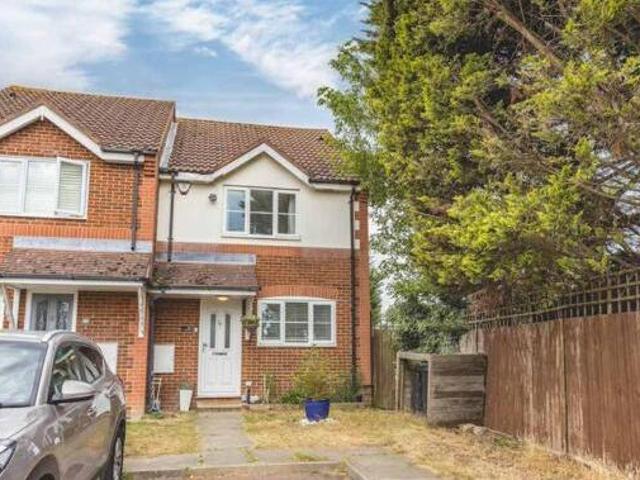 House for sale in Lyons, Greater London