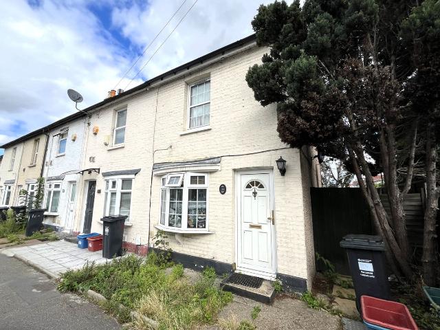 House for rent in London Borough of Hounslow, Greater London