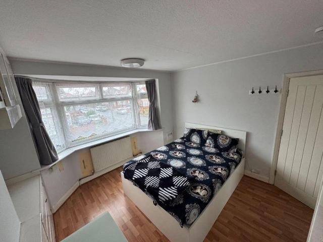 Room for rent in London Borough of Hounslow, Greater London