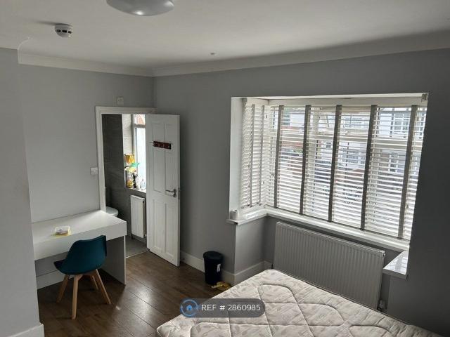 Room for rent in London Borough of Hounslow, Greater London