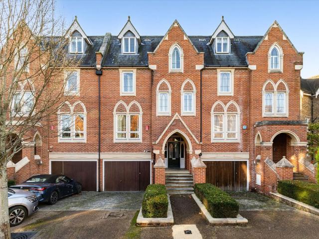 House for rent in St Margarets, Greater London