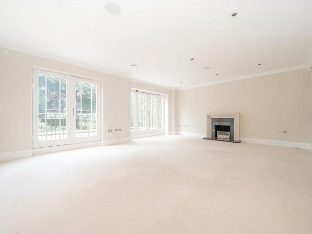 House for rent in St Margarets, Greater London