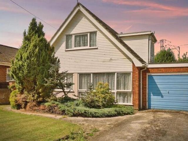 House for sale in Lakenham, East Bank