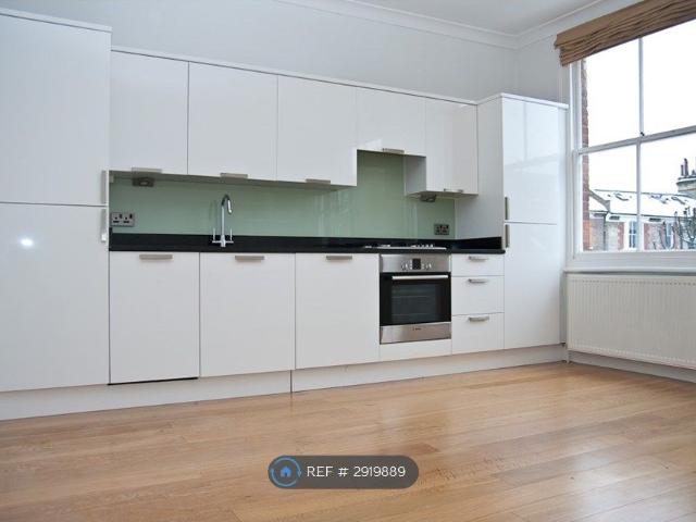 Apartment for rent in Highbury, Greater London