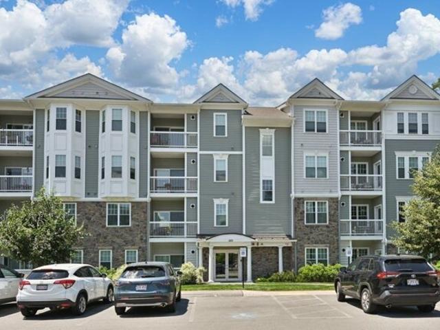 Condo for sale in North Reading, Massachusetts