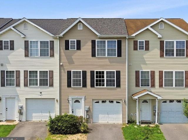 Townhouse for sale in West Virginia