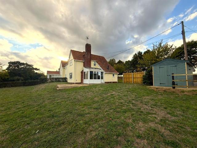 House for rent in Waldringfield Heath, East Suffolk
