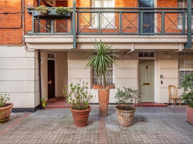 Apartment for rent in St Clement Danes, Greater London